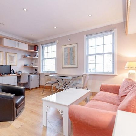 Beautiful 1 Bedroom Apartment In Victoria 런던 외부 사진