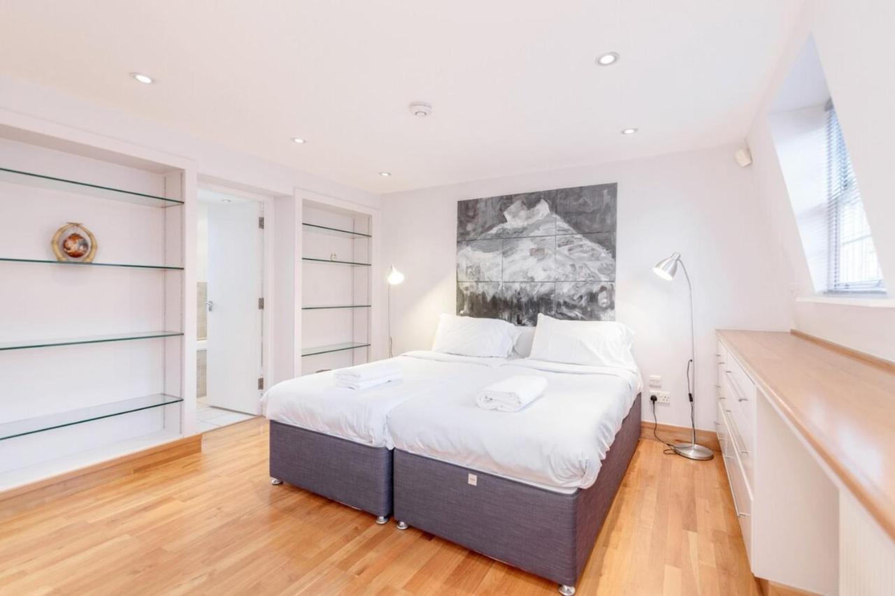 Beautiful 1 Bedroom Apartment In Victoria 런던 외부 사진
